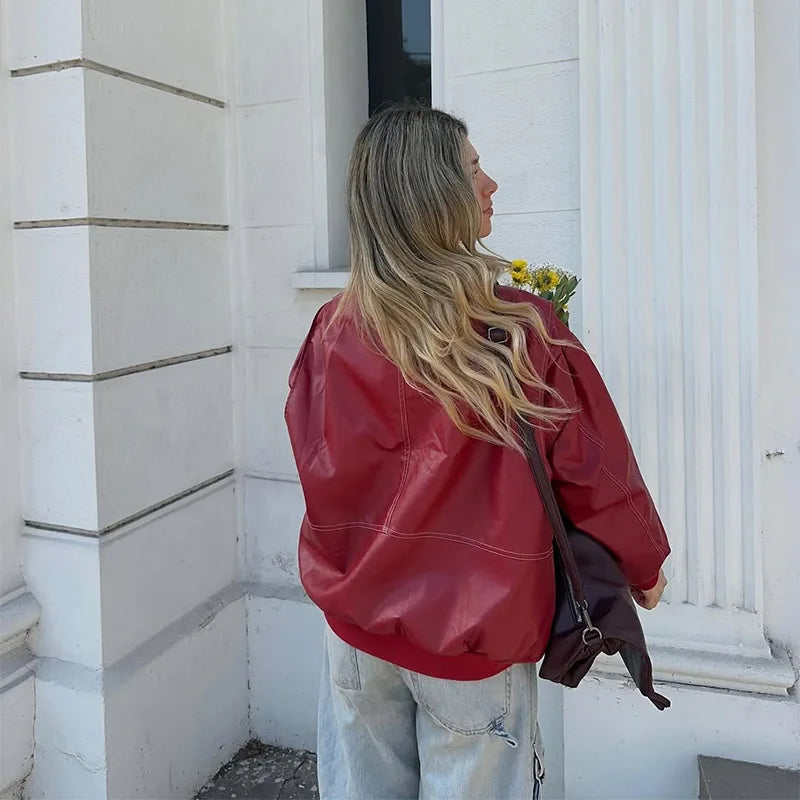 Giacca da pilota in pelle da donna con colletto alto, cerniera rossa, cappotto corto, abbigliamento casual alla moda, novità 2026, streetwear.