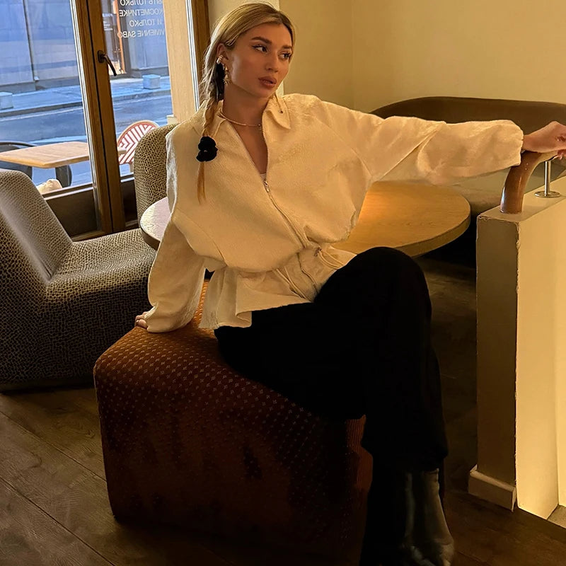 Giacca di Lusso in Tessuto Color Albicocca con Coulisse in Vita, Maniche a Sbuffo Sottili, Giacche Autunnali da Donna 2026, Elegante per il Lavoro, Appuntamenti e Uso Quotidiano