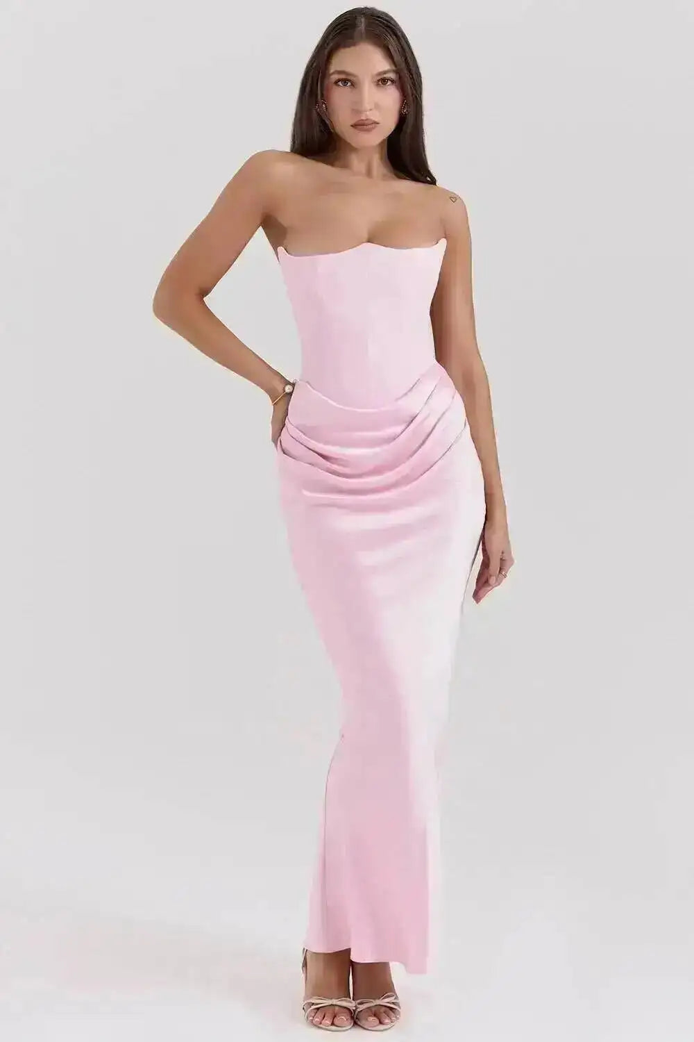 Giyu Sexy Satin Evening Club Abiti da festa Donna 2025 Estate senza spalline con spalle scoperte Lisca di pesce increspato Maxi abito lungo Abito elegante