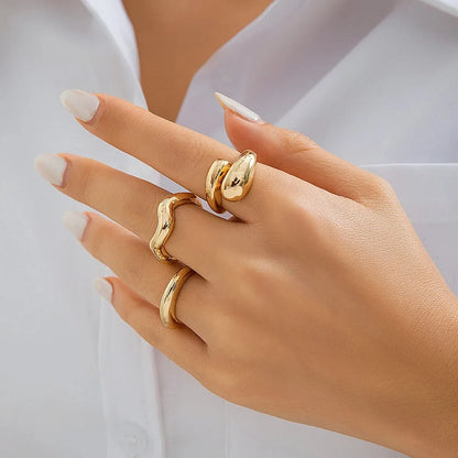 Set di anelli a forma di onda geometrica creativa alla moda da 3 pezzi per accessori per gioielli da dito con anello aperto regolabile irregolare di design da donna