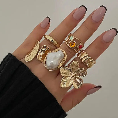 Ingemark 2025 Anello barocco con perla imitazione per donna Anelli aperti eleganti con accessori esagerati per gioielli con design floreale in metallo