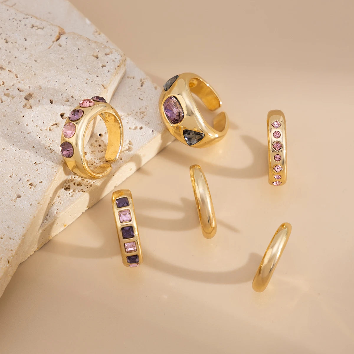 Salircon 6 Pz/set Intarsiato Zircone Viola Anello di Apertura Regolabile Set Donne Anello di Colore Oro Liscio per il Regalo Dei Gioielli Quotidiani Femminili