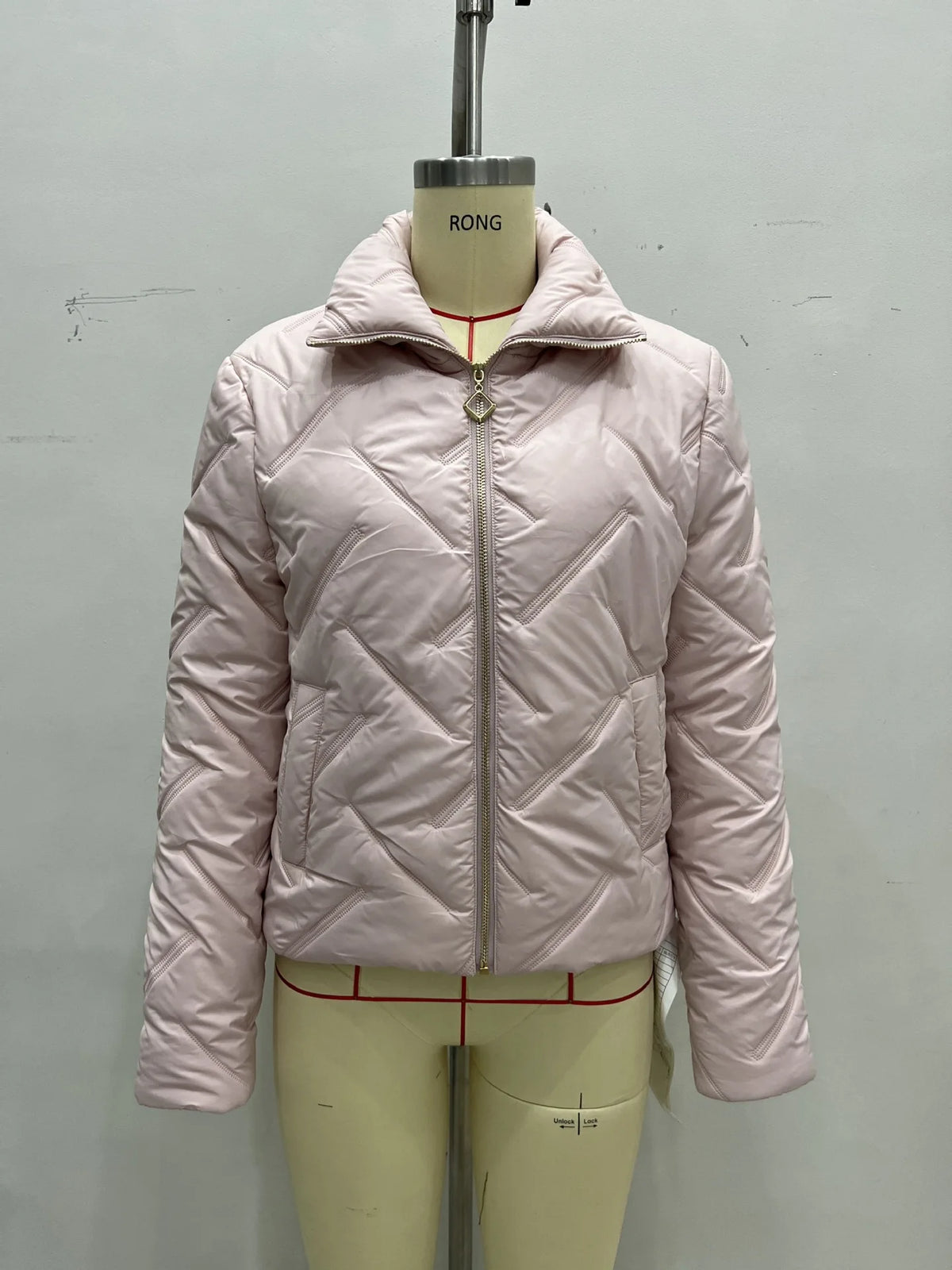 Abbigliamento donna 2025 Nuovo autunno e inverno Tinta unita a maniche lunghe Risvolto Elegante cerniera Giacca imbottita in cotone termico