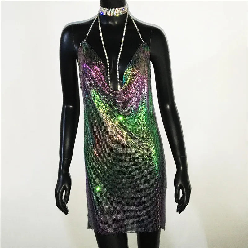 AKYZO Mini abito patchwork con paillettes dorate sexy Donna senza maniche Taglio basso Catene di metallo Halter Slim Abiti da festa da discoteca affascinanti