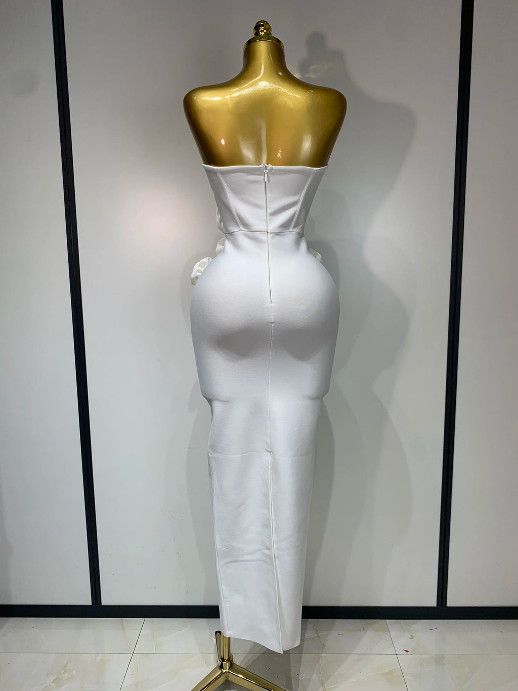 2025 Le più nuove donne sexy senza spalline backless fiore rosso vestito dalla fasciatura midi Celebirty eleganti abiti da sera per feste di compleanno