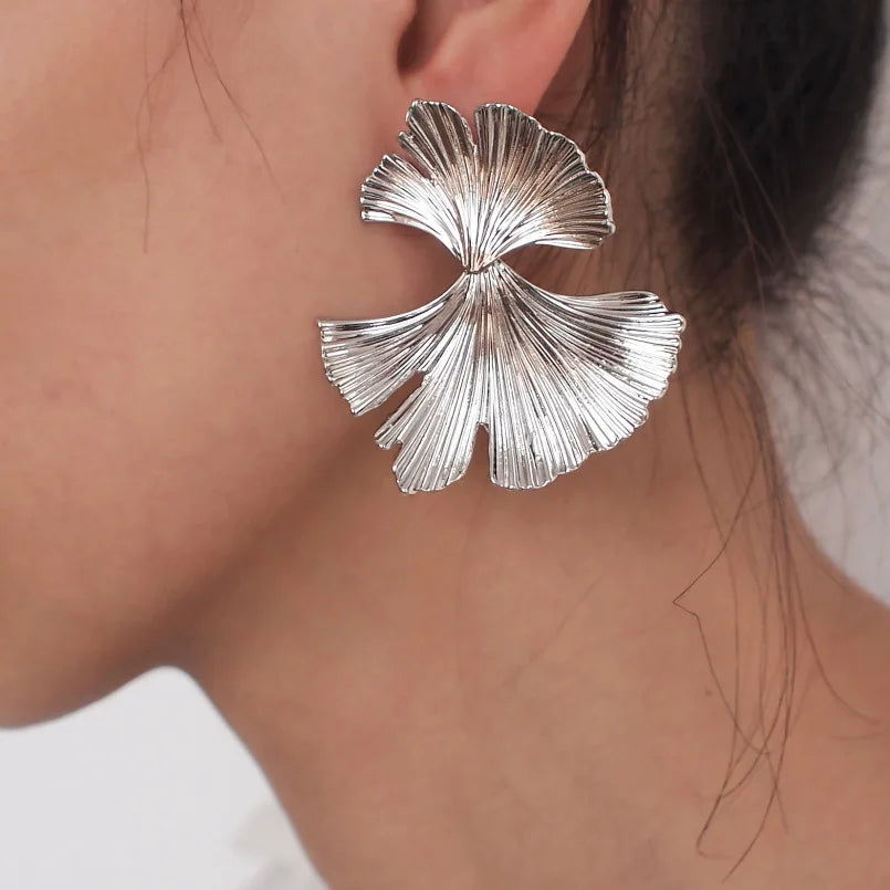Moda geometrica color oro Ginkgo Biloba forma di foglia orecchino a goccia personalità creativa semplice punk donna ciondola gioielli orecchino