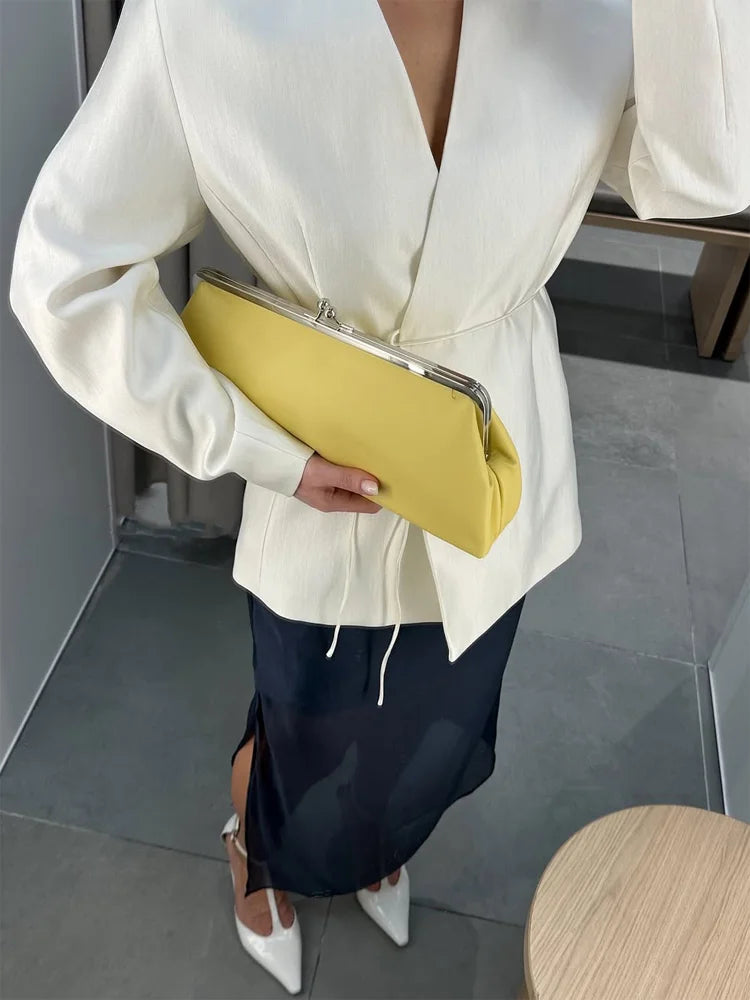 Completo Elegante da Donna: Top a Maniche Lunghe con Scollo a V e Pizzo, Pantaloni a Gamba Larga, Completo Femminile in Raso Tinta Unita Primavera Estate 2026