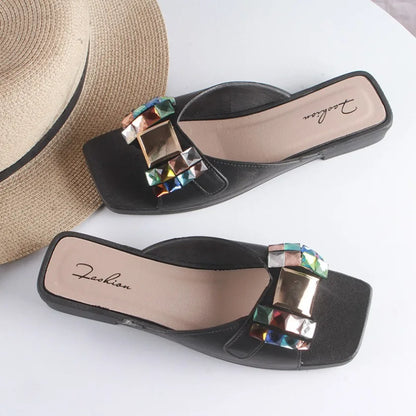 Claques d'été une pièce, nouvelles sandales de plage tendance à strass de couleur unie, chaussures plates décontractées pour femmes
