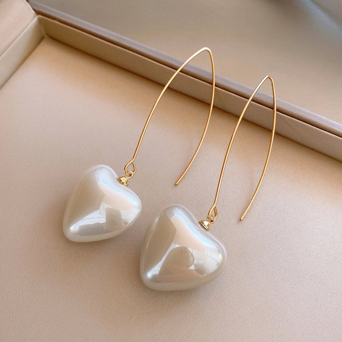 Orecchini a Cuore Rosso Carini per Donne e Ragazze, Orecchini a Cerchio Semplici e Lisci, Orecchini Geometrici alla Moda, Gioielli Rotondi per Feste