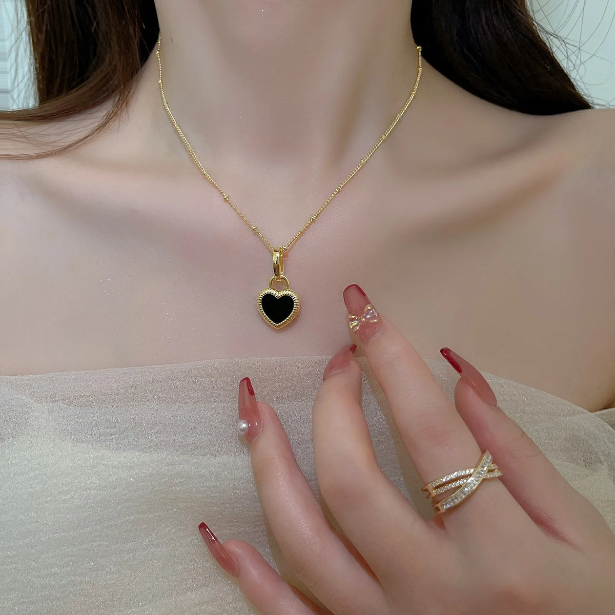 Collana vintage con ciondolo a forma di cuore a doppia faccia per donna, ragazza, catena clavicola, girocollo, nuova moda, gioielli alla moda, regalo per feste