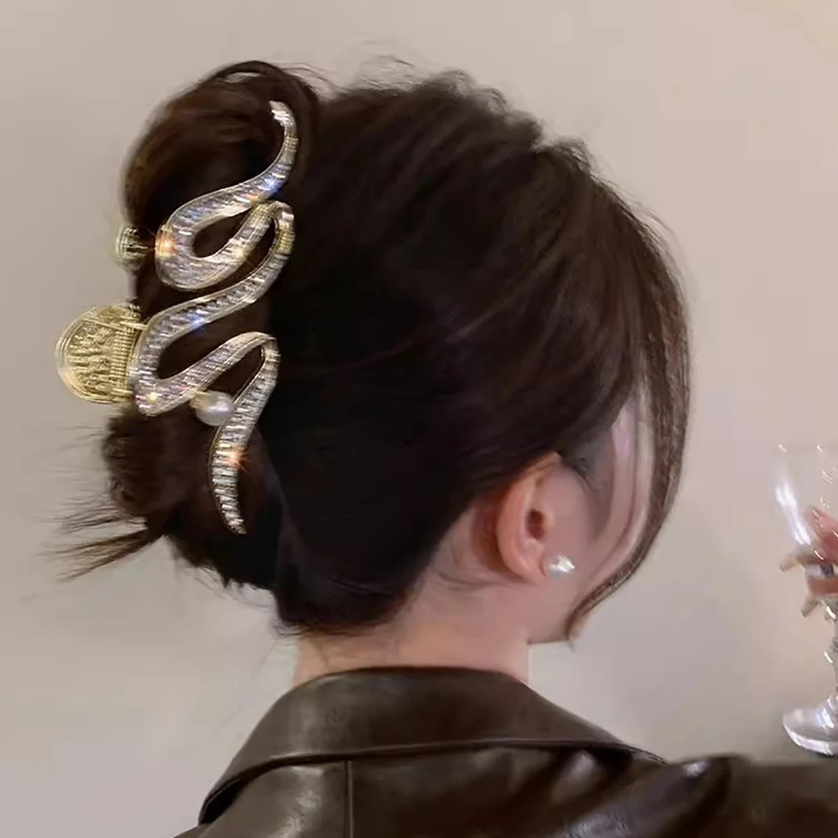 Clip per artigli per capelli in metallo di grandi dimensioni di lusso Forcine irregolari Punk Capelli in cristallo Granchi Barrettes Clip per mascelle vintage Accessori per capelli da donna