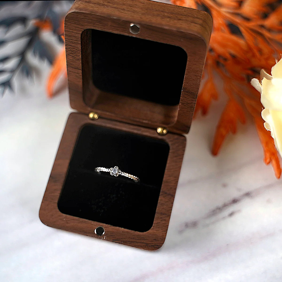 Portagioie con diamanti intarsiati, scatola per fedi nuziali in legno massello di noce, ricerca di matrimonio, anello di diamanti, regalo di San Valentino, gioielli