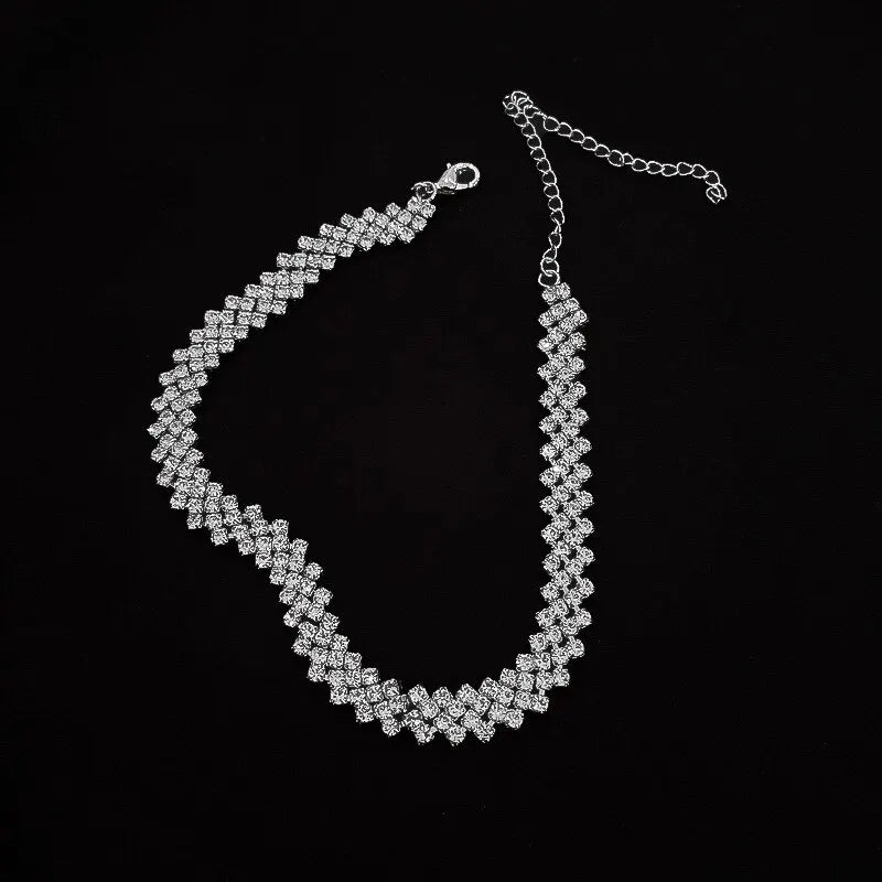 Collana girocollo di lusso con strass pieni lucidi per le donne Collane di cristallo geometriche personalizzate Regali per feste di gioielli da sposa