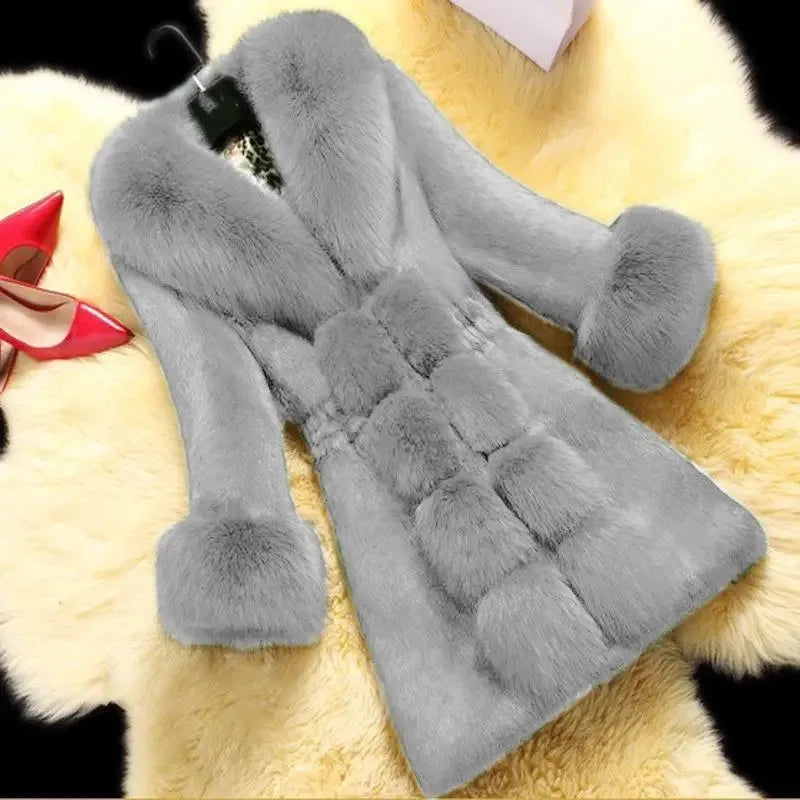 Cappotto Vintage 2026 Nuovo Autunno Inverno da Donna Lunghezza Media in Pile con Collo in Pelliccia Sintetica di Volpe e Visone, Spesso ed Elegante 408