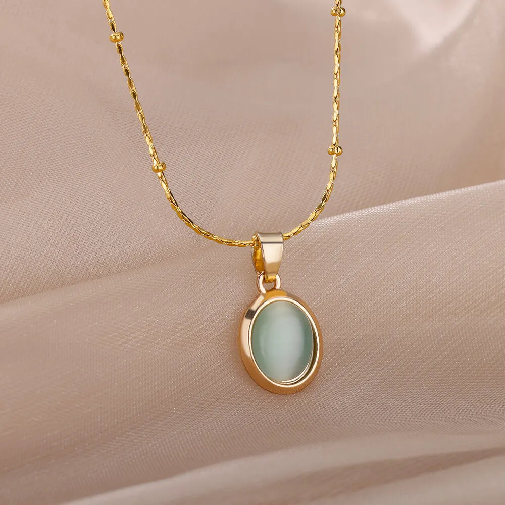 Collana ovale in pietra opale di moda per donna Collana con ciondolo in pietra ovale color oro in acciaio inossidabile Regalo di gioielli estetici per matrimonio