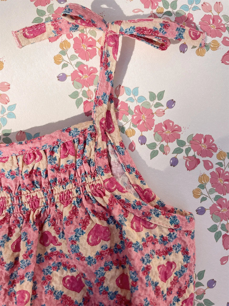 2025 KS Ragazze Graziosi Abiti da festa Estate Paillettes Fiocco Abito gonfio Neonate Rosa Abito Abito da principessa per bambini Abiti per bambini