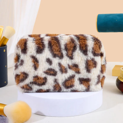 Borse per il trucco in pelliccia di leopardo per le donne Borsa per cosmetici da viaggio morbida Custodia per organizer Custodia per borse da donna per ragazze