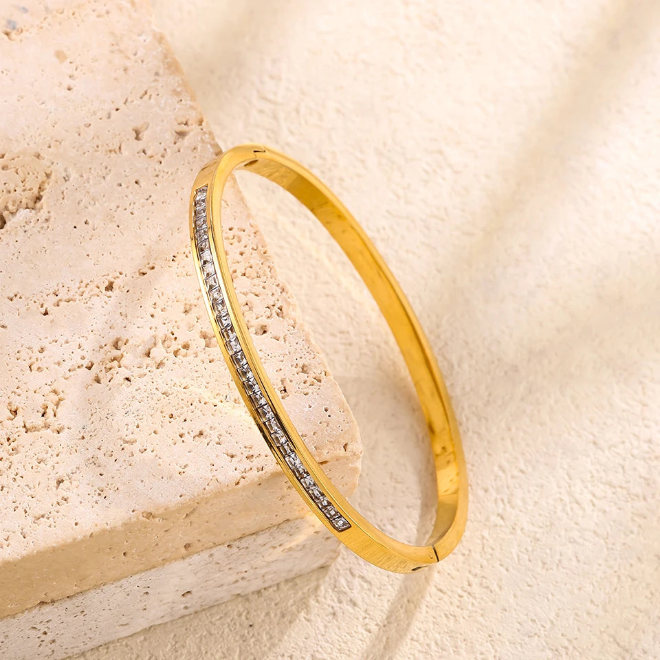 Yupsk Bracciale da coppia in acciaio al titanio Braccialetti in acciaio inossidabile intarsiato con zirconi lucidi Regalo di gioielli femminili color oro/argento