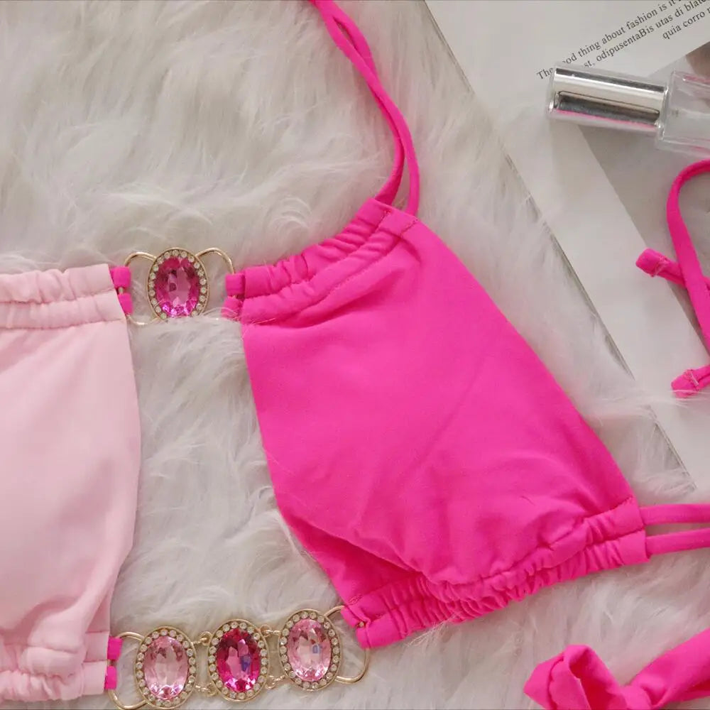 2026 Bikini da donna a due pezzi con scollo all'americana e inserti di diamanti, modello intagliato, costume da bagno da spiaggia