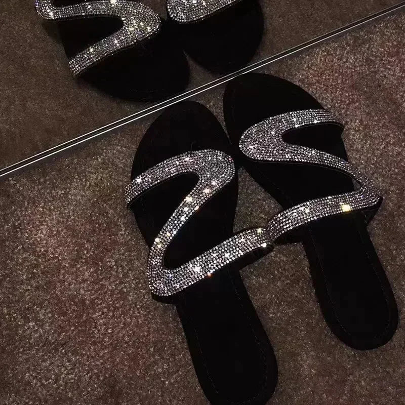 Sandales sexy pour femmes Plage d'été Bouche peu profonde Strass Défilé de mode pour femmes Chaussures confortables et légères Sandales féminines