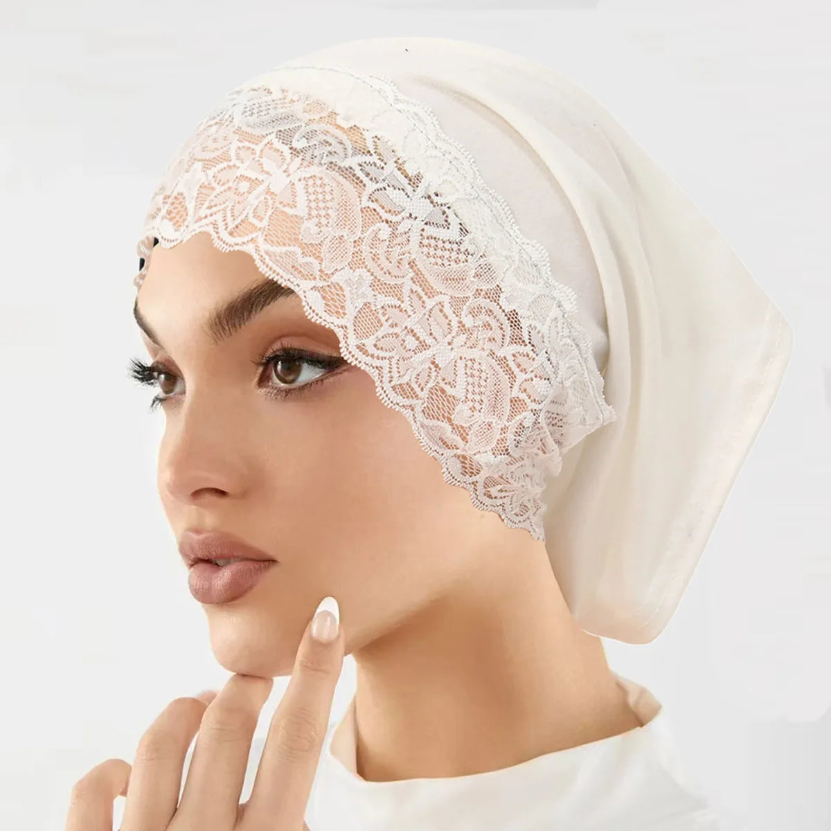 Berretto Hijab in pizzo stile malese, sottopelo traspirante per donne musulmane, copricapo elegante per la preghiera quotidiana