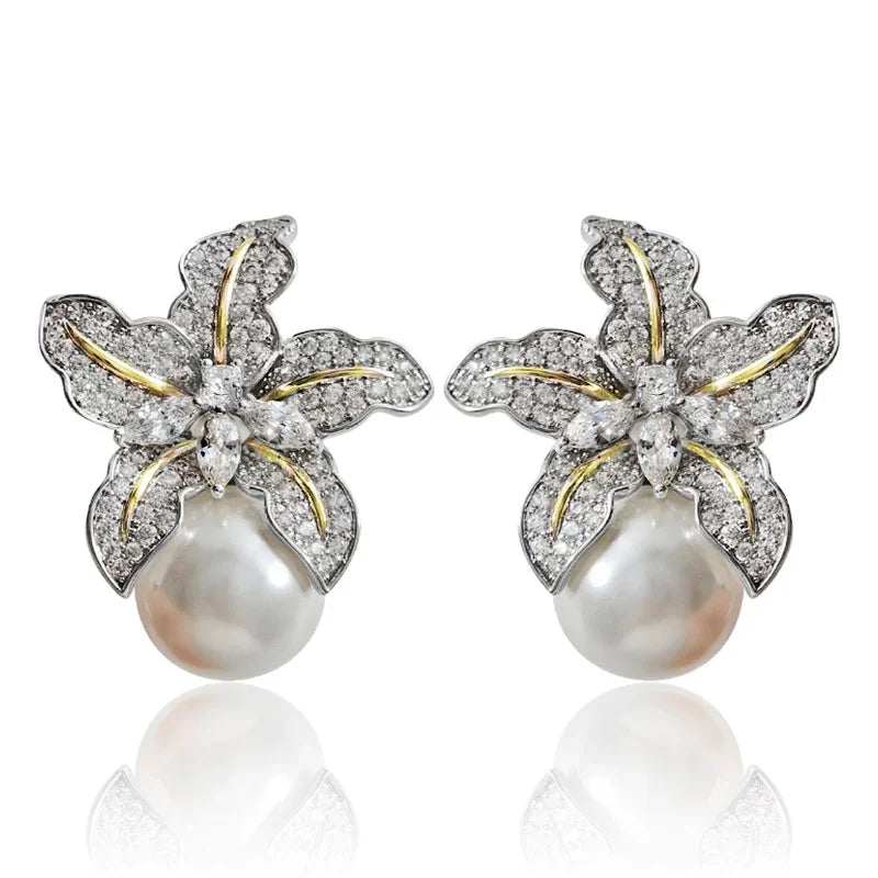 Bellissimi orecchini di perle imitazione fiore da donna di lusso intarsiato scintillante pietra CZ moda gioielli da sposa lotti all'ingrosso