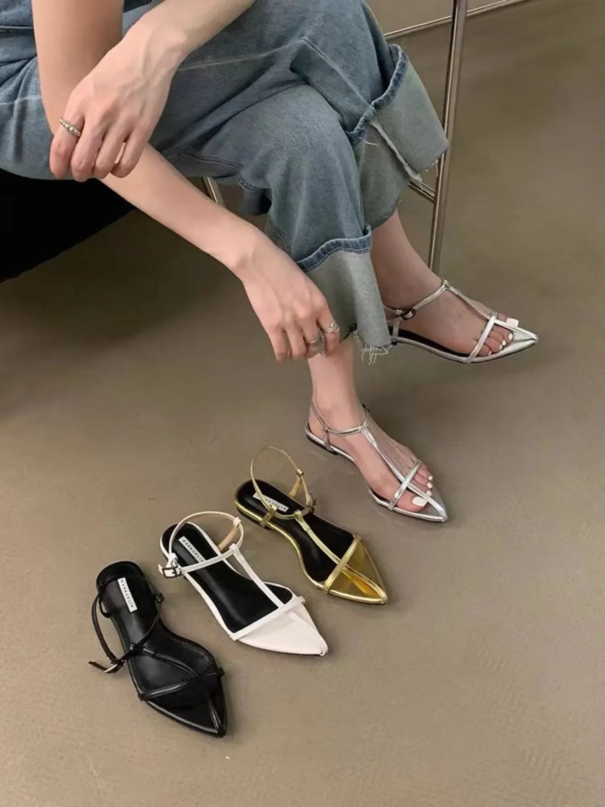 Sandali da donna 2025 Estate Nuova moda Sandali infradito Design alla moda sexy Comodi sandali con tacco basso per le donne Zapatos Mujer