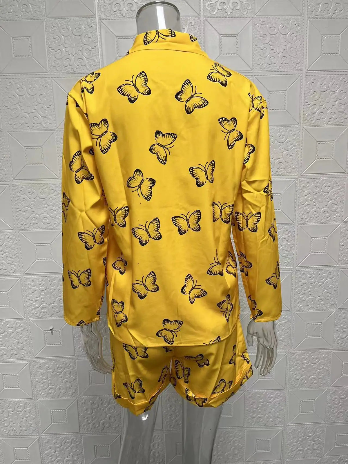 Camicie con stampa di lettere da donna estive Set da due pezzi Casual Collo rovesciato Manica lunga Camicette con cerniera Pantaloncini Abiti larghi Streetwear