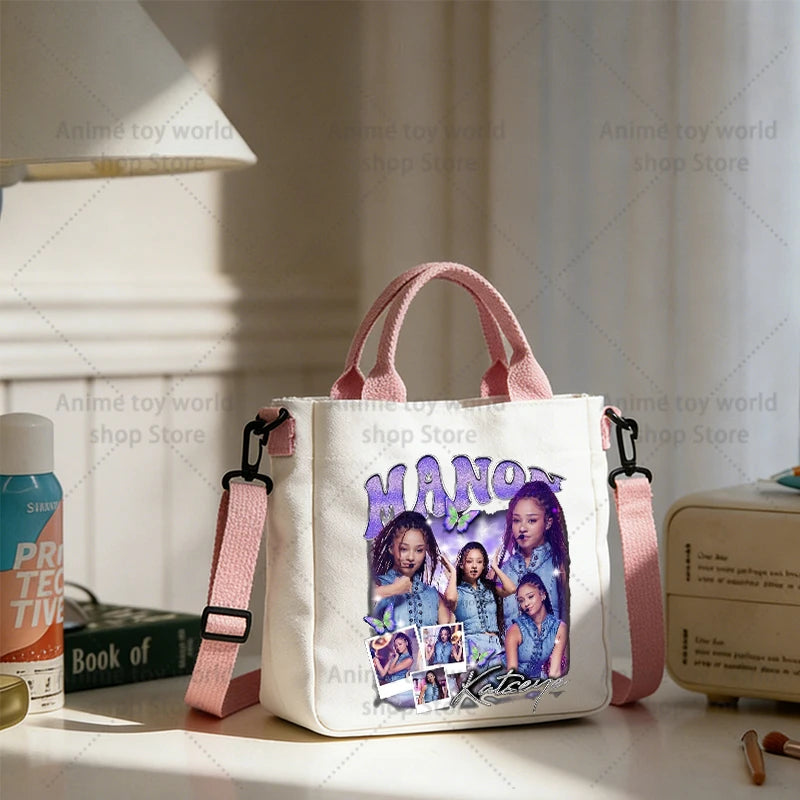 KATSEYE Borse di tela da donna Borsa a tracolla per ragazze Borse tote moda Ragazza Borsa tote per cartoni animati Borsa di grande capacità Borse per la spesa Regalo
