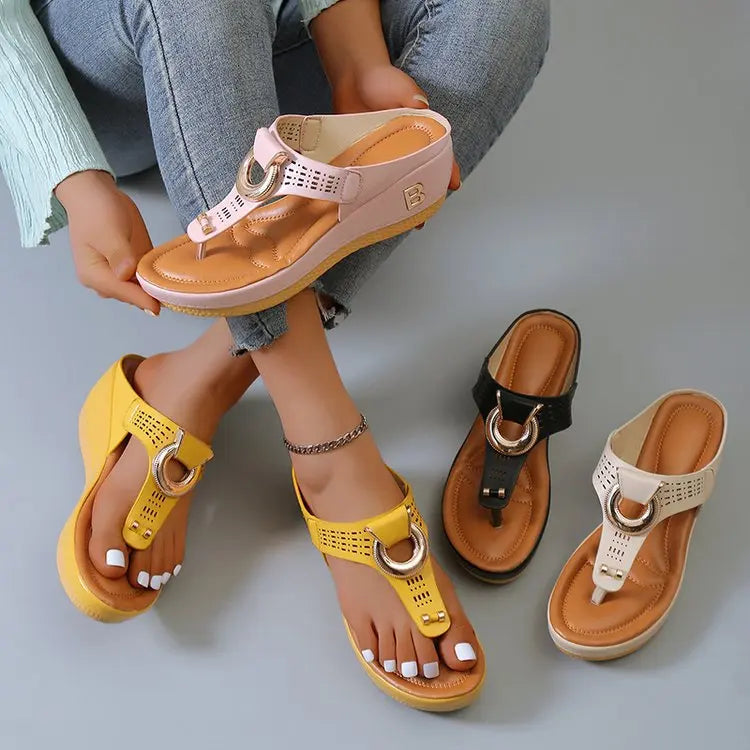 Sandali estivi donna nuove scarpe da spiaggia Open Toe infradito zeppe comode pantofole sandali carini Plu taglia 35 ~ 43 Chaussure Femme