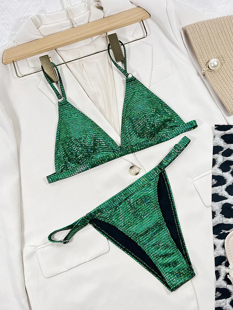 Costume da bagno donna oro glitterato 2026, bikini lucido due pezzi sexy con scollo a V, costume da bagno a vita alta senza schienale XMC185W