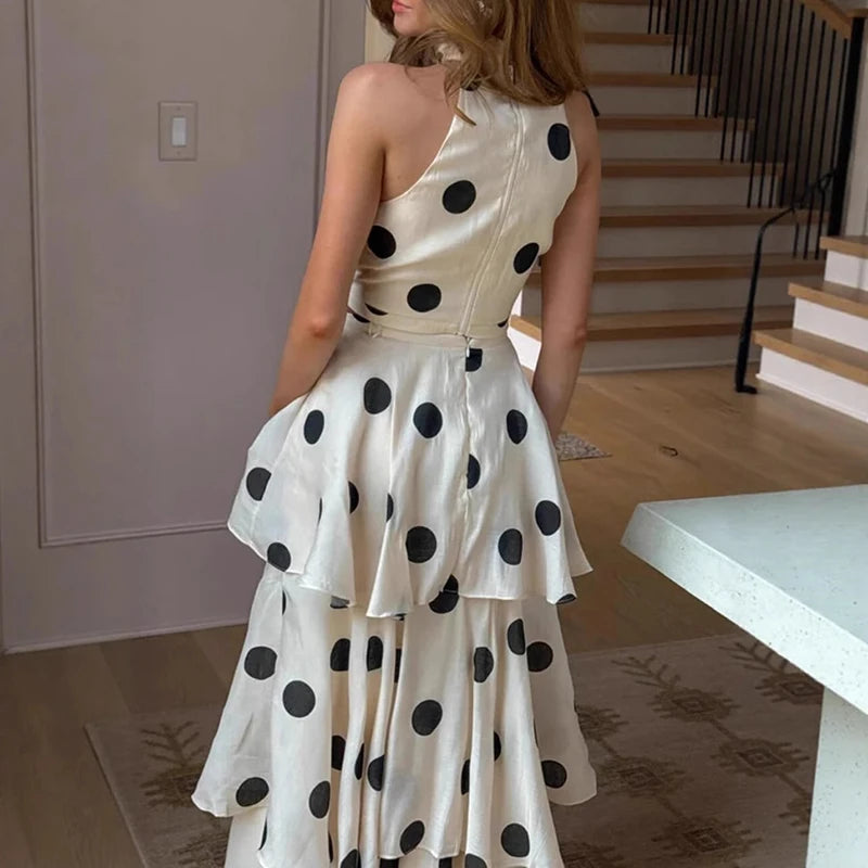 2025 Nuovi vestiti estivi Top senza maniche casual da donna e gonna lunga torta Set da due pezzi Abito da spiaggia a strati slim fit con spalle scoperte