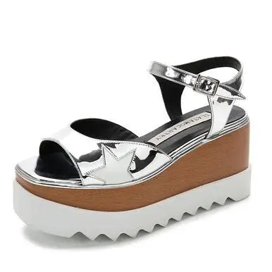 Genuine Leather Buckle Strap Sandals Breathable Sneakers Stars women summer rivets shoes Korean Style Platform Casual Shoes