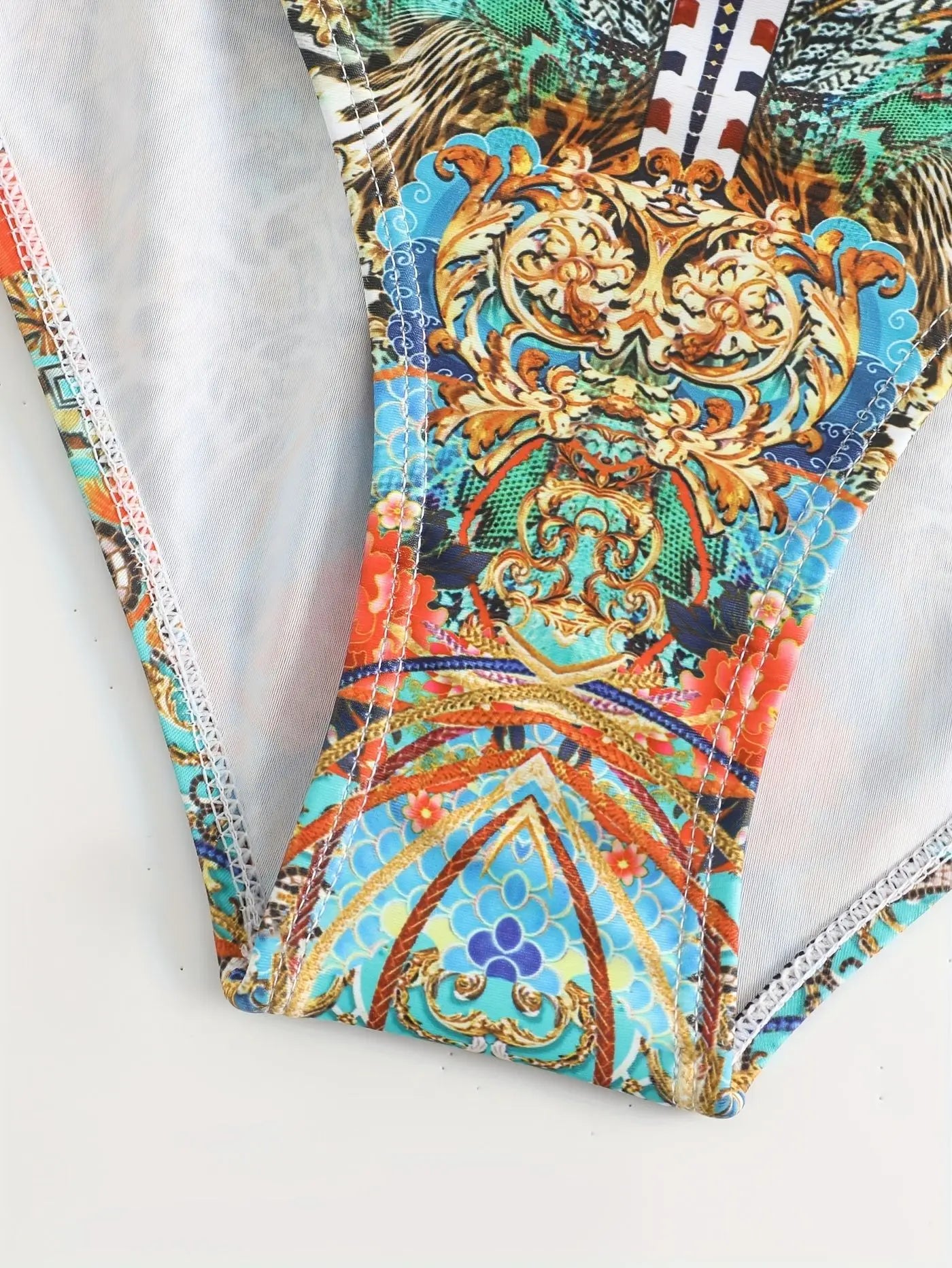Sexy Print V-Neck One-Piece Bikini Swimwear Thermal Spring Vacation Women's Fashionable Trendy Swimsuit with Strap
