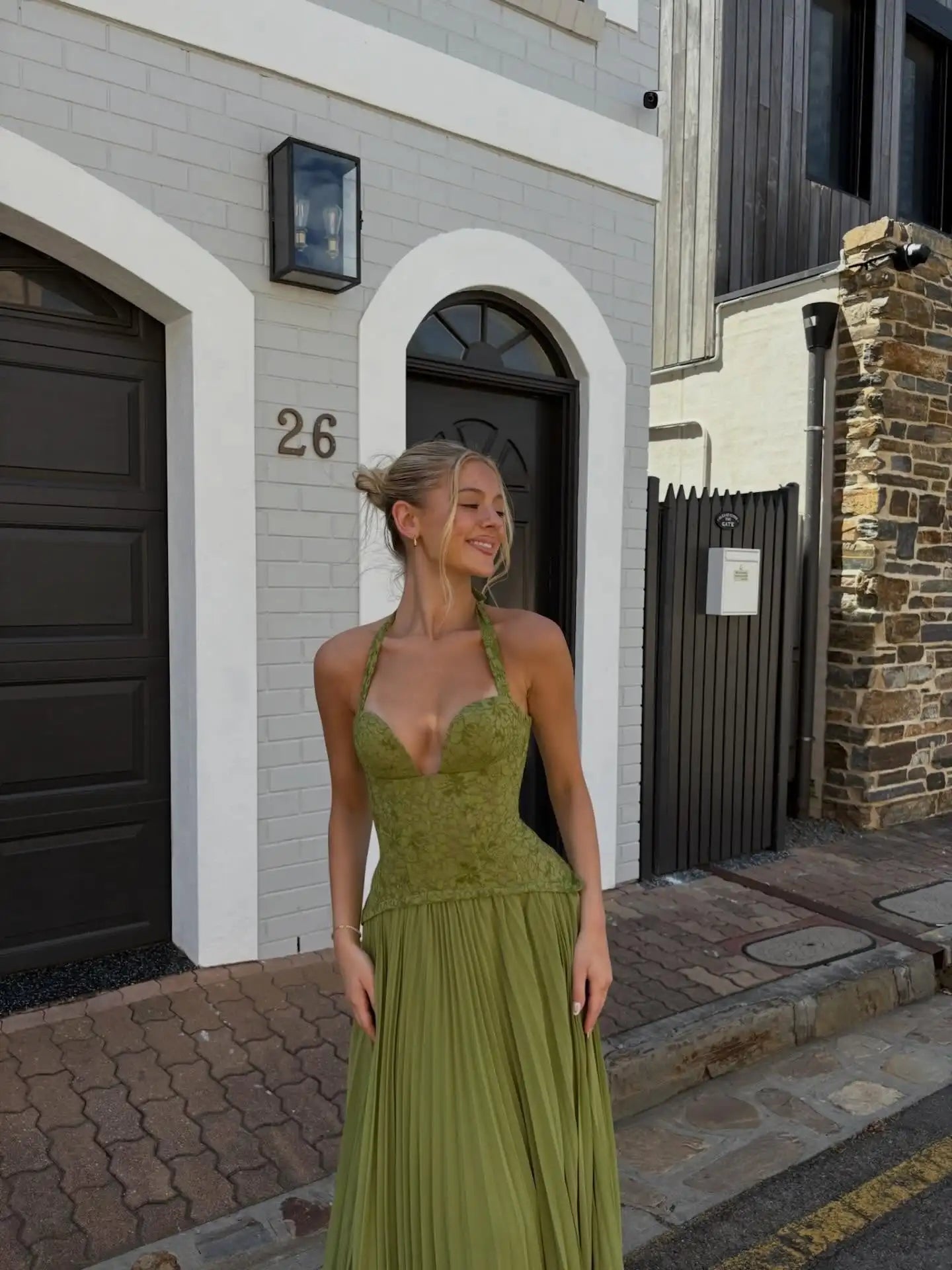 Chic Green Fishbone Halter Abito lungo Lady Solid Sexy Backless Pieghettato Off-spalla Abiti a trapezio 2025 nuovo abito da festa di Natale
