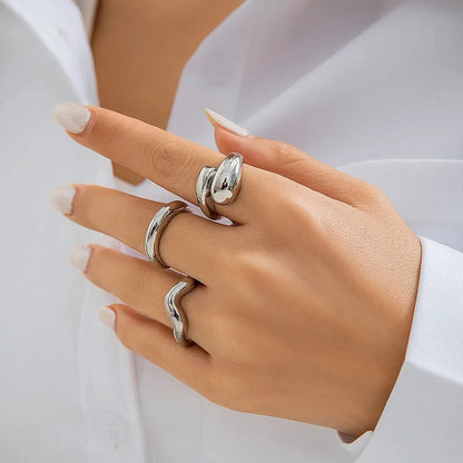 Set di anelli a forma di onda geometrica creativa alla moda da 3 pezzi per accessori per gioielli da dito con anello aperto regolabile irregolare di design da donna