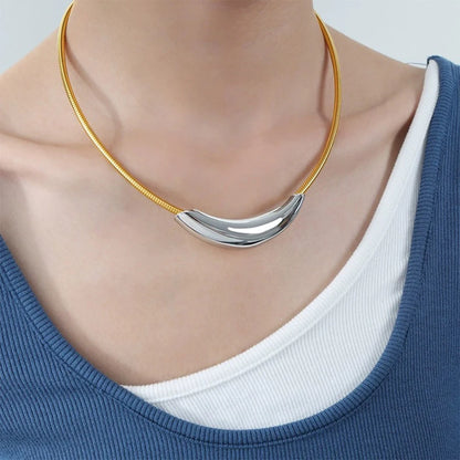 ZAKOL Collare a catena con osso di serpente in tubo di metallo dal design alla moda francese per donna Uomo Personalità Girocollo in acciaio inossidabile Gioielli per feste