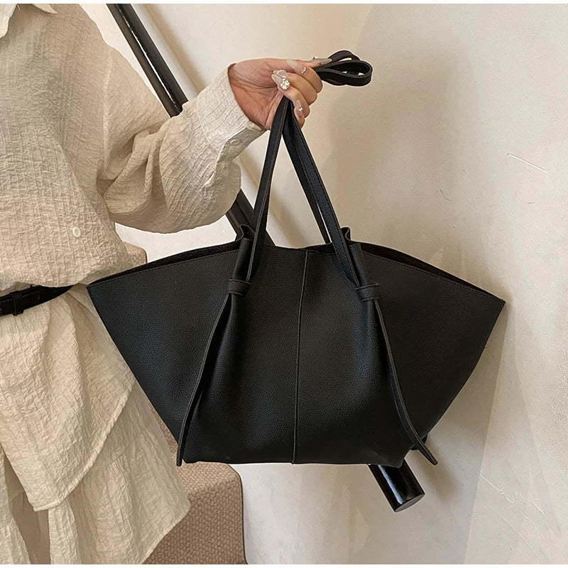 Estate nuova borsa tote di grande capacità moda alla moda modello litchi tinta unita trama semplice borsa monospalla sotto le ascelle