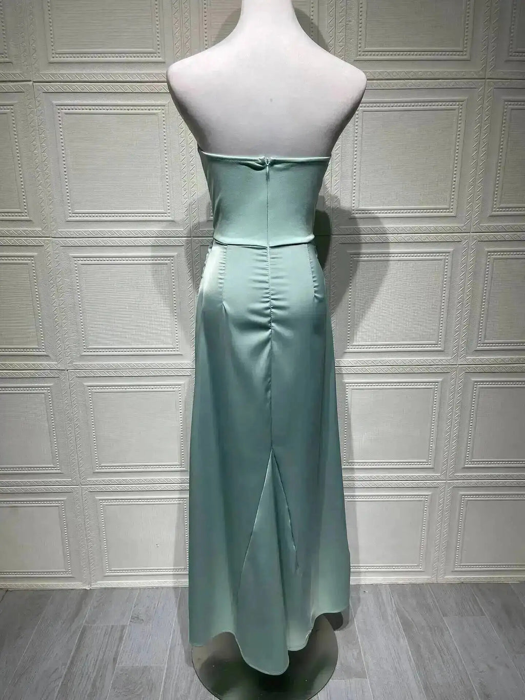Giyu Sexy Satin Evening Club Abiti da festa Donna 2025 Estate senza spalline con spalle scoperte Lisca di pesce increspato Maxi abito lungo Abito elegante