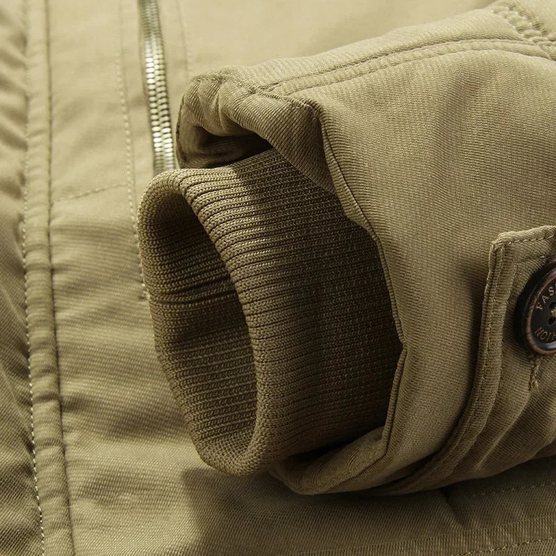 Parka solido Cappotto maschile Abbigliamento di grandi dimensioni Parka Giacca invernale da uomo all'aperto più giacche multitasche calde e spesse in velluto