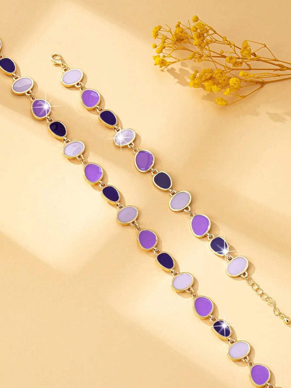 A Set of Trendy, Light Luxury, Casual, Stylish, Elegant and Versatile Women's Necklace and Bracelet Set