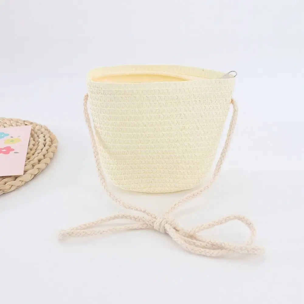 Nuova estate bambini ragazze borsa a tracolla creativa borsa a tracolla in paglia di colore puro bambini portamonete carino principessa Mini borsa