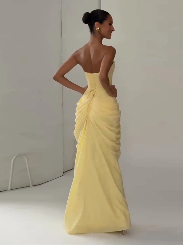 Abito Corto Sexy in Jacquard da Donna, Vestito Slim con Maniche a Halter e Schiena Scoperta, Abito da Festa Corto Femminile, Moda Estiva 2026, Tinta Unita, per Donna