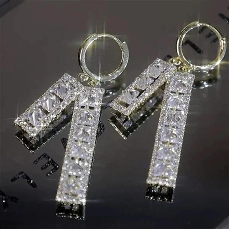 Nuova tendenza della moda Design unico Orecchini rettangolari eleganti e squisiti con zirconi per gioielli da donna Regali premium per feste di nozze