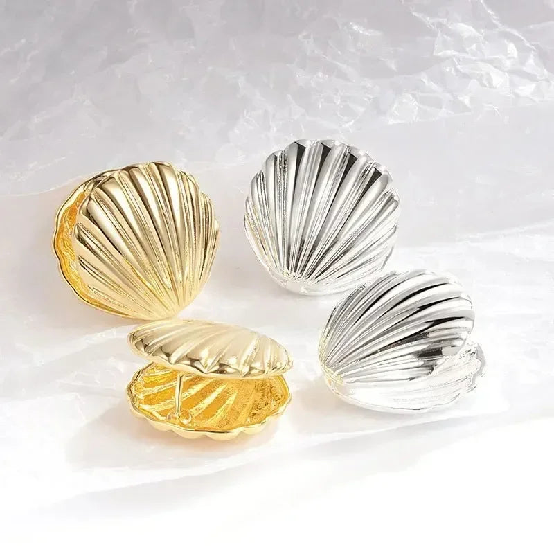 Nuovi orecchini a bottone in argento antico con personalità di conchiglia stereo gotica per uomo donna Ognissanti gioielli punk regalo accessorio per le vacanze