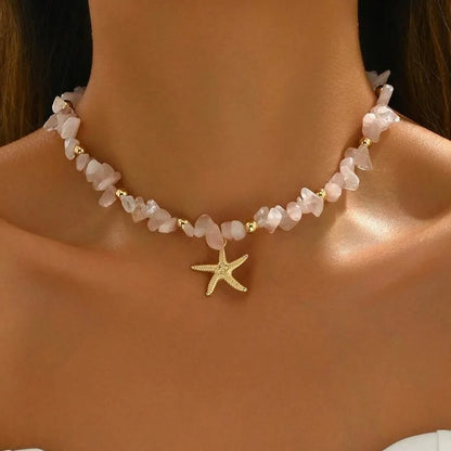 Collana con ciondolo stella marina con perline di riso bohémien per donna, fatta a mano, perla d'imitazione, girocollo con perline colorate, gioielli da spiaggia estiva