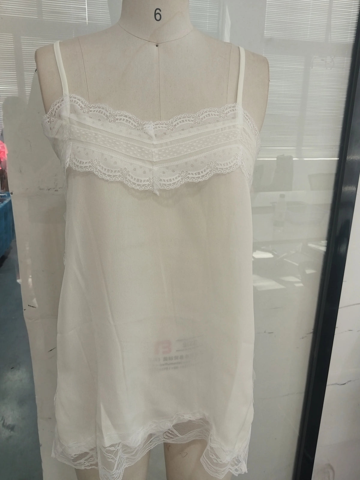 Abito senza spalline patchwork in pelliccia sintetica Abito da donna sexy con spalle scoperte Manica intera Vita stretta Abiti slim Abiti da sera chic da donna