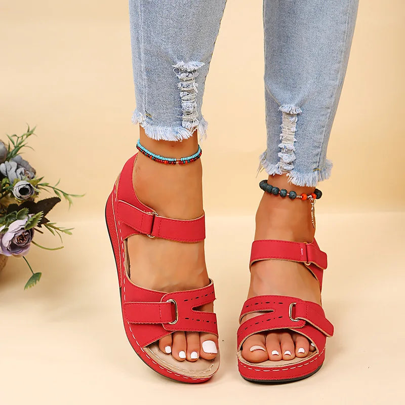 Sandali con zeppa estivi per donna 2025 Scarpe da spiaggia antiscivolo di nuova moda Donna Sandali con plateau casual leggeri Mujer Plus Size