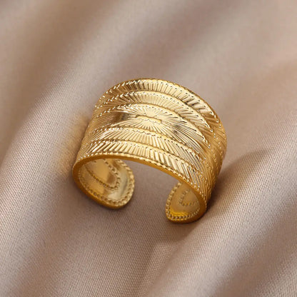 Anelli in acciaio inossidabile 316L per le donne Colore oro Non sbiadisce mai Anelli classici di lusso Anelli per coppie di nozze Gioielli Spedizione gratuita
