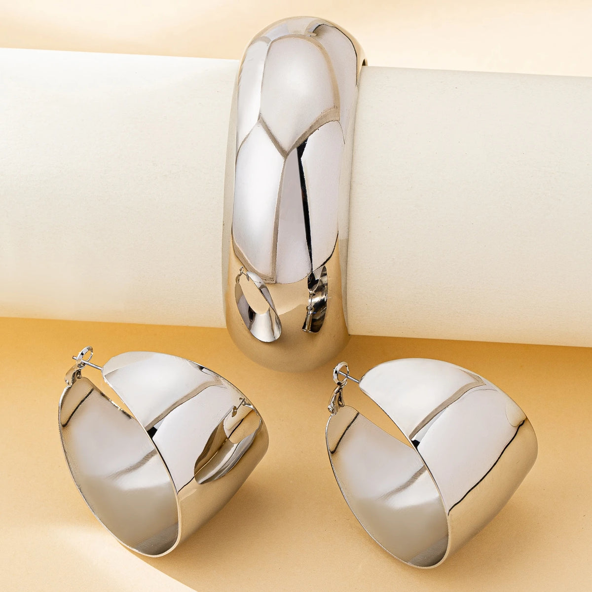 Ensemble de bijoux pour femmes, bracelet et boucles d'oreilles brillants, simples et élégants, adaptés au quotidien et aux vacances
